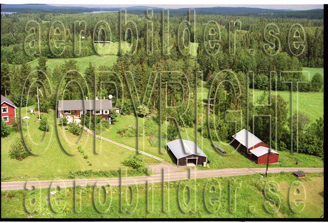 FFF 98-8907, #33. FFF 98-8907_0033 (Uppges vid kontakt med Svenska Aero-Bilder AB)